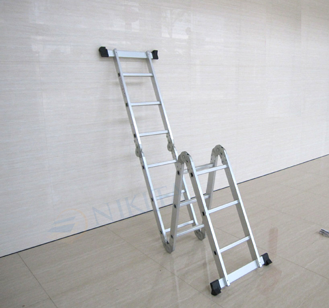 Giàn giáo với tấm ván