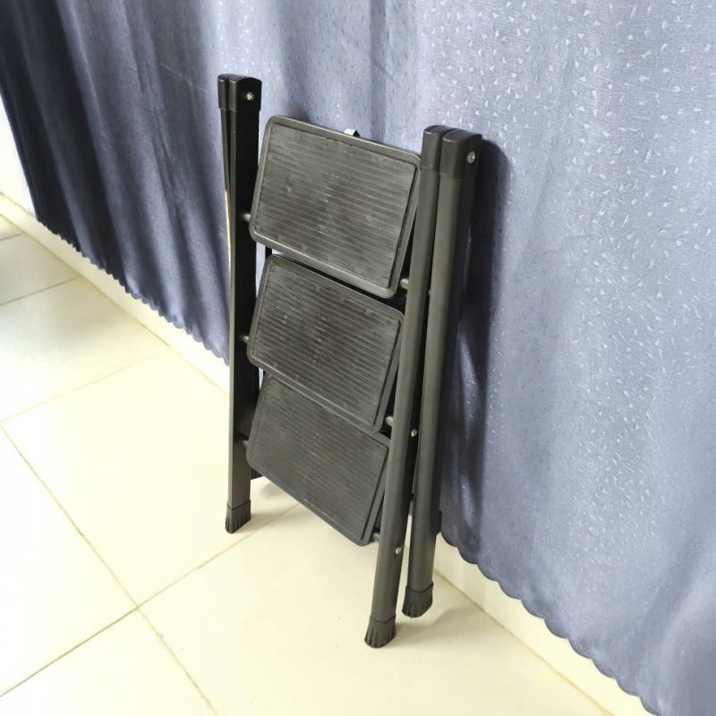 Thang ghế khung sắt gấp gọn NIKITA NKT-39