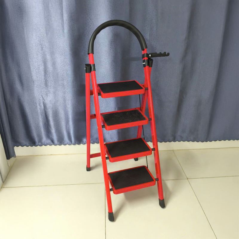 Thang ghế NKT-52 dễ dàng di chuyển